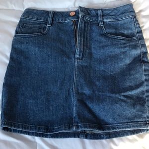 Garage plain jean skirt size XS